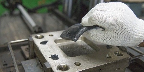 Deep-Dive Into the Compression Molding Process